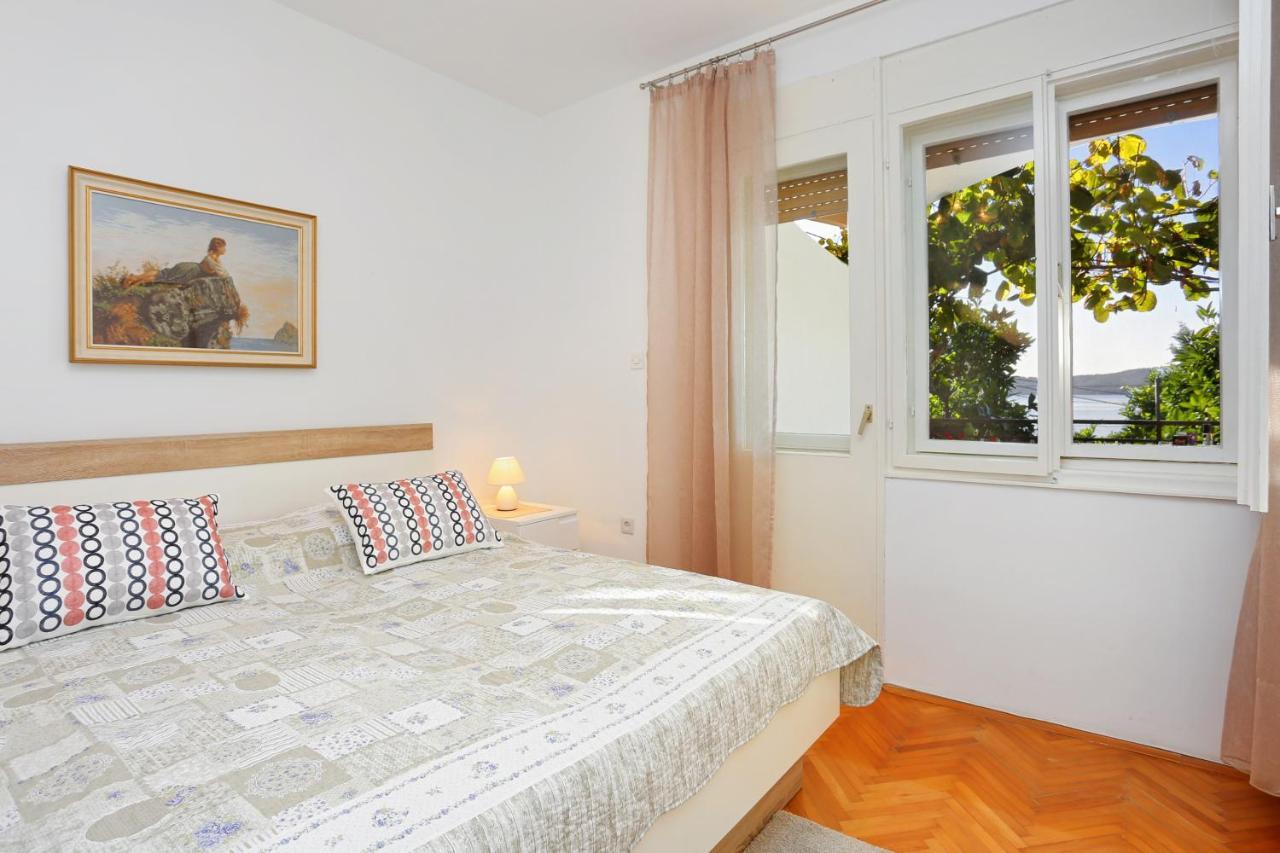 Apartments By The Sea Seget Donji, Trogir - 2029 Extérieur photo