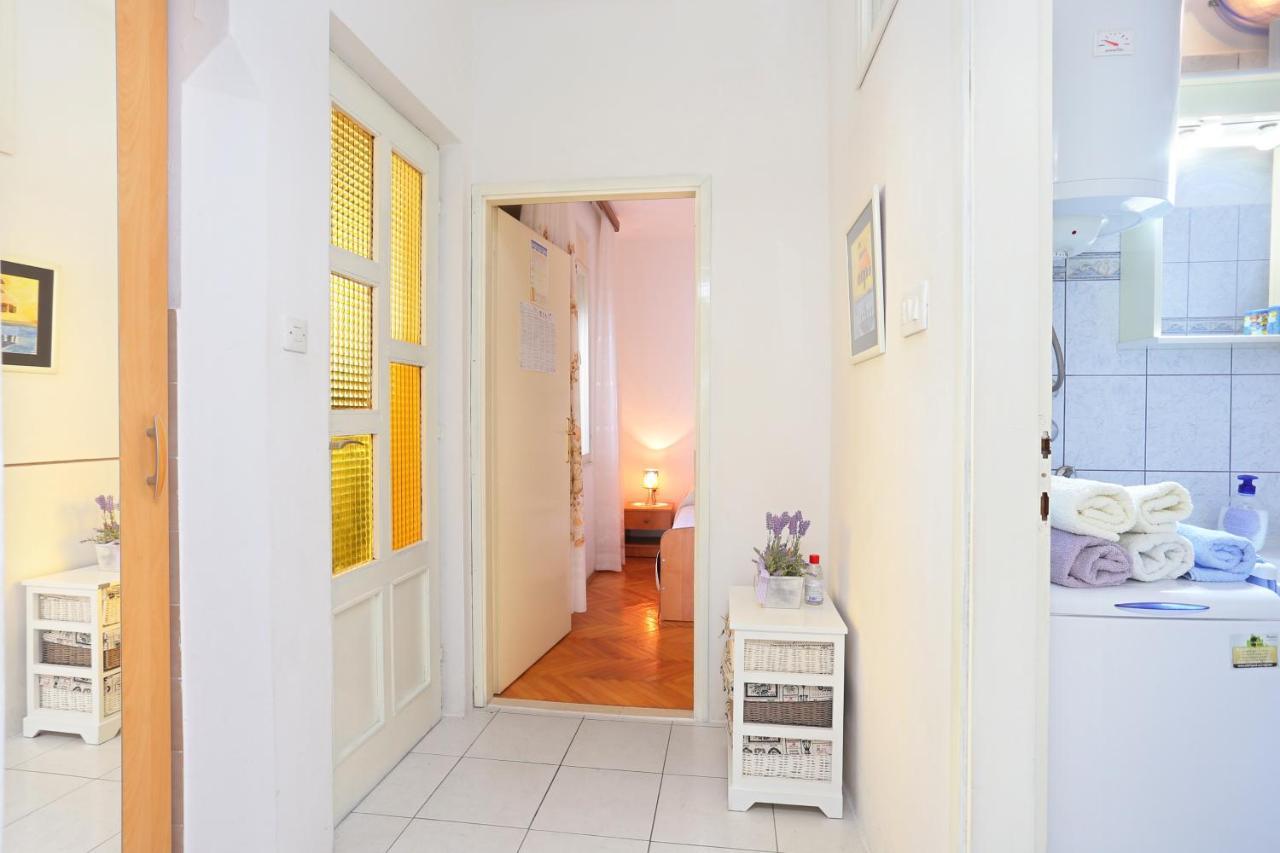 Apartments By The Sea Seget Donji, Trogir - 2029 Extérieur photo