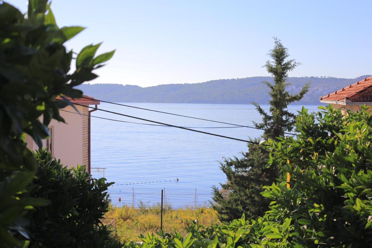 Apartments By The Sea Seget Donji, Trogir - 2029 Extérieur photo